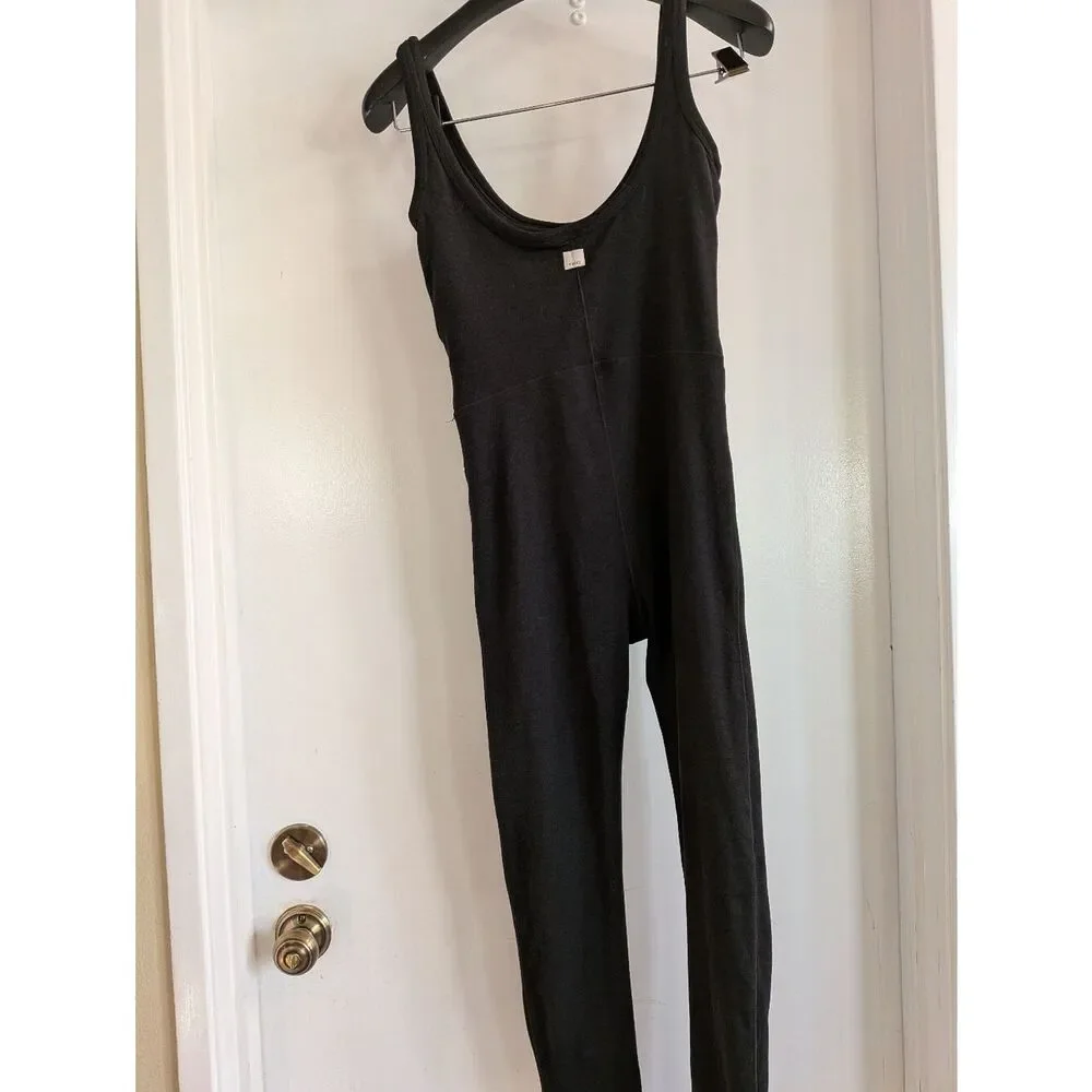 Vuori Halo Essential Jumpsuit Heathered Black Smal Sleeveless Tank Jumpsuit